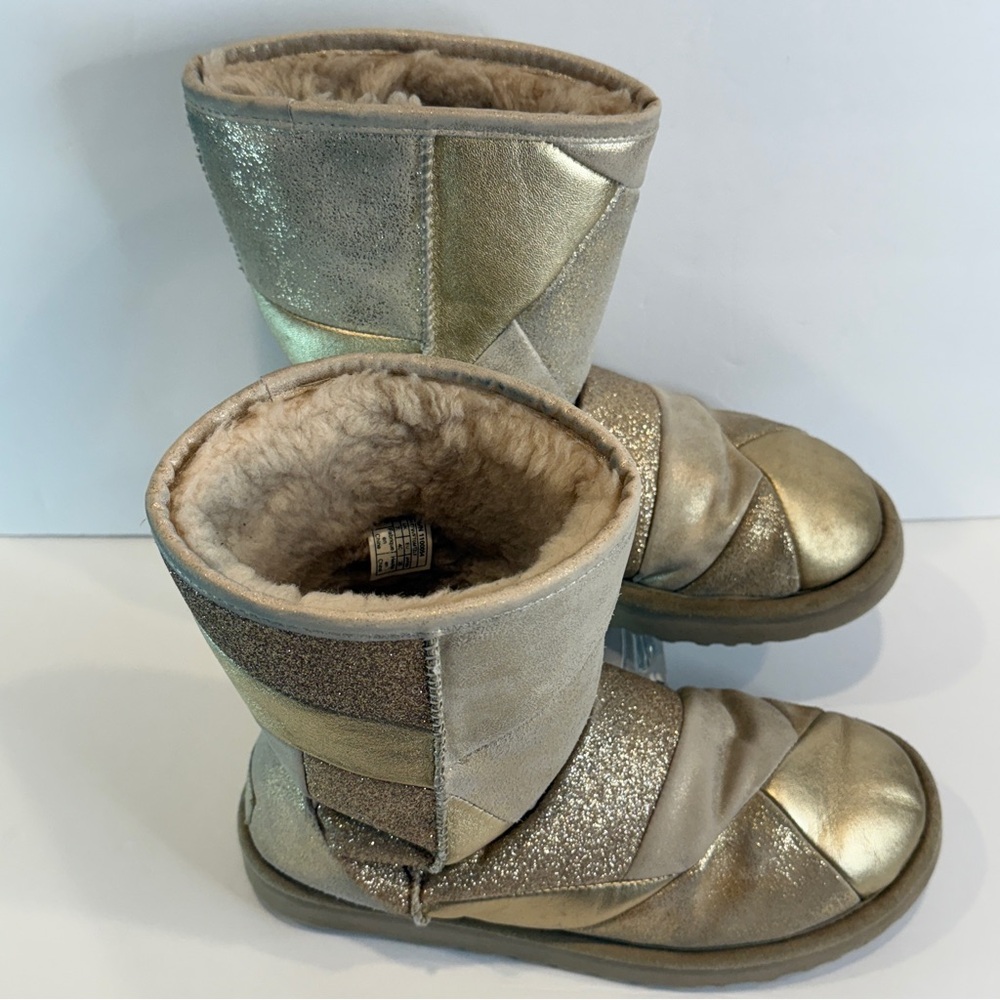 Ugg Women’s Metallic Gold Patchwork Shearling Boo… - image 5